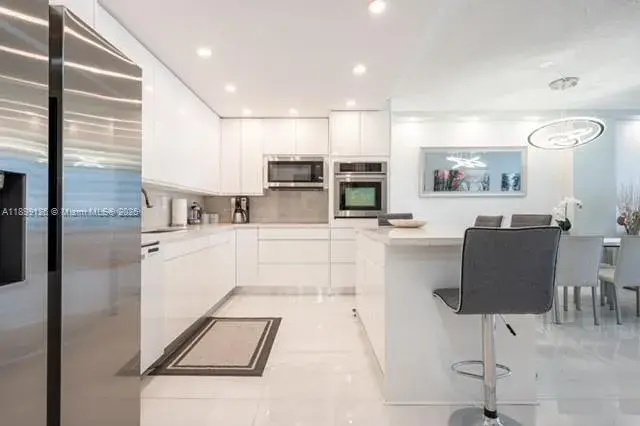19370 Collins Ave # 608, Sunny Isles Beach FL 33160