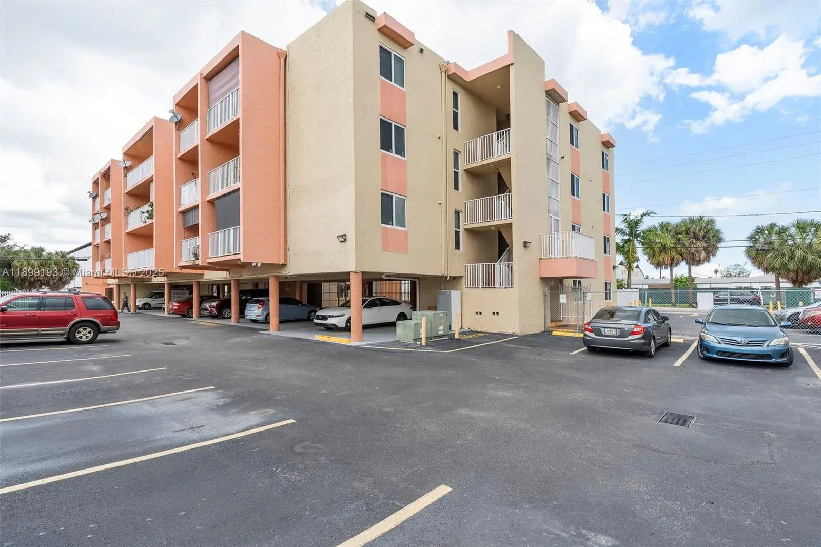 2400 NW 16th St Rd, Miami FL 33125