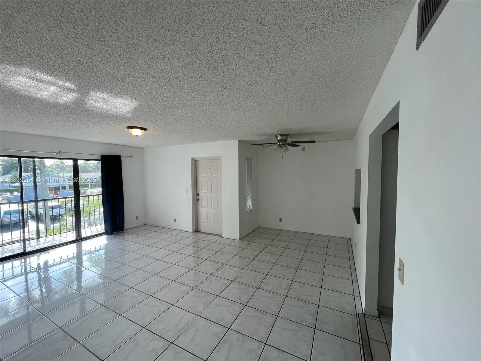 1001 Green Pine Blvd # H2, West Palm Beach FL 33409