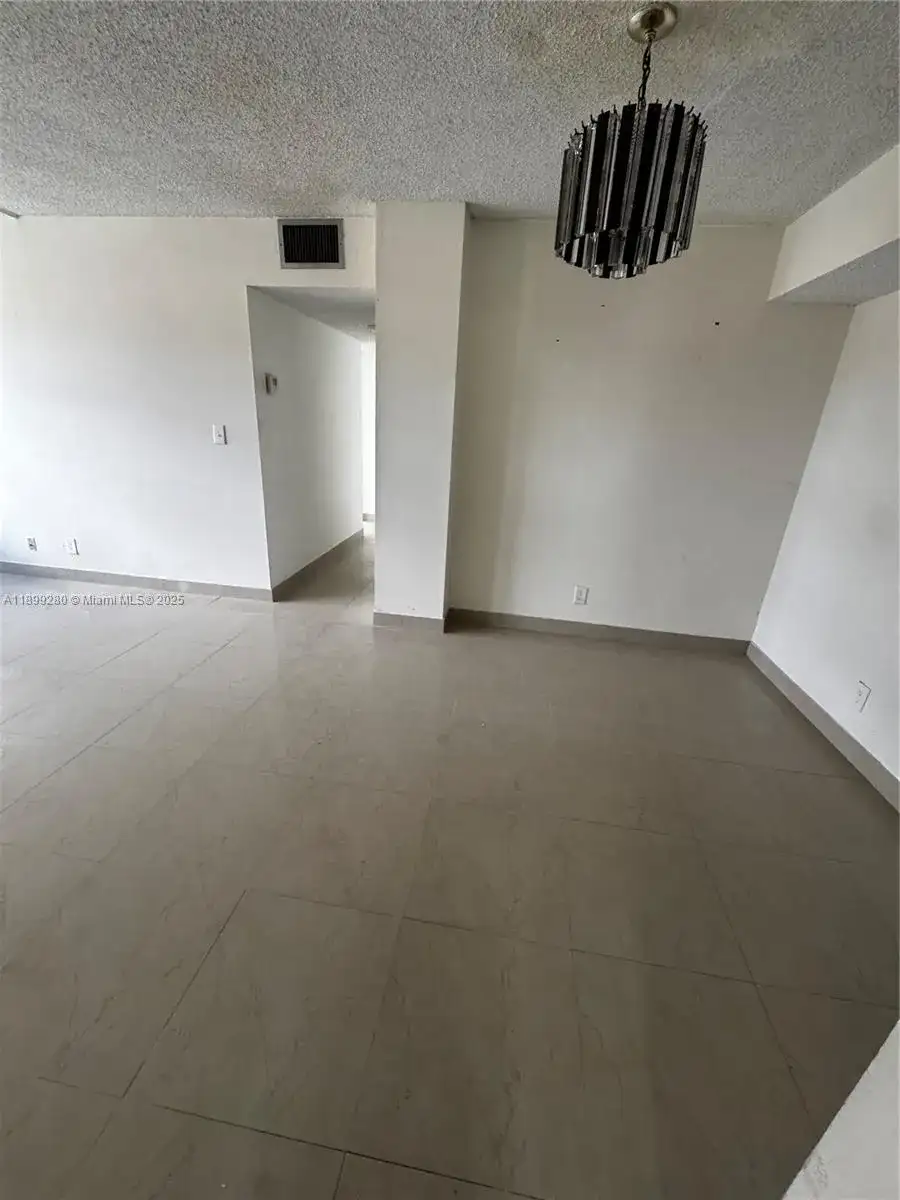 2025 NE 164th St # 316, North Miami Beach FL 33162 photo 5