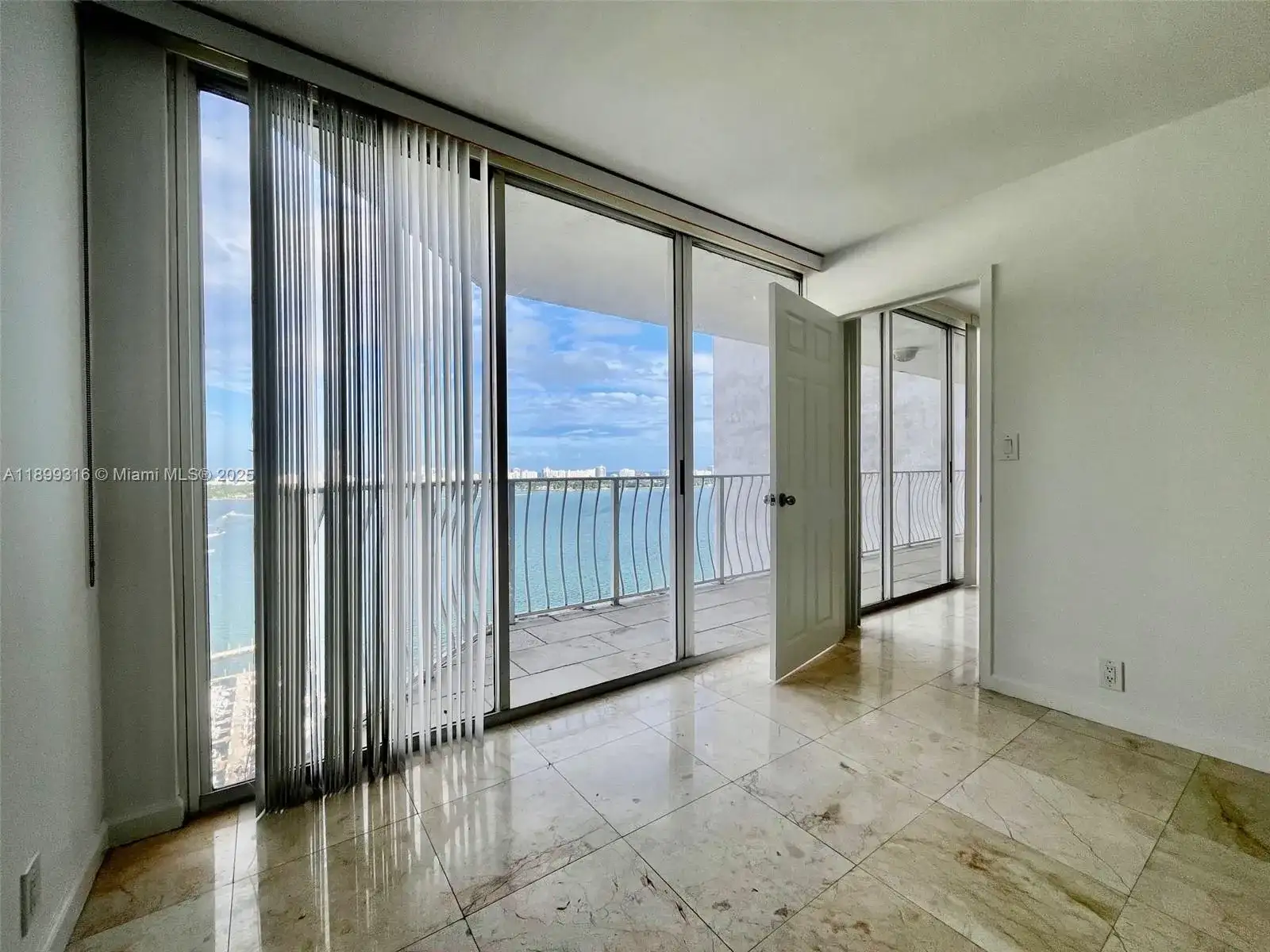 7601 E Treasure Dr # 2308, North Bay Village FL 33141 photo 3