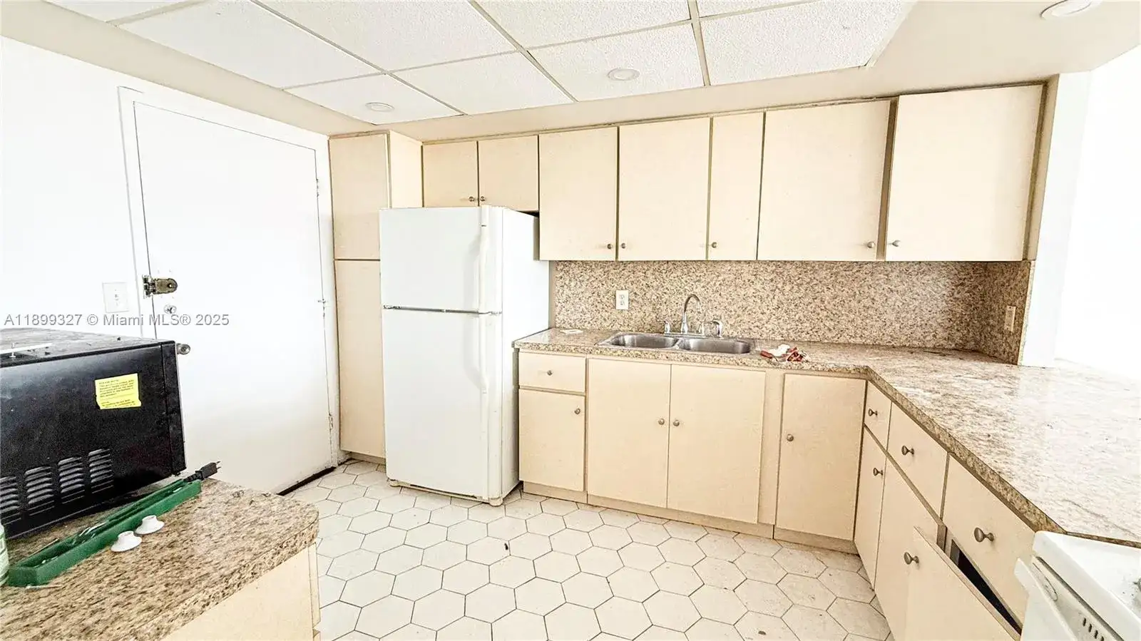 1351 NE Miami Gardens Dr # 1404E, Miami FL 33179 photo 4