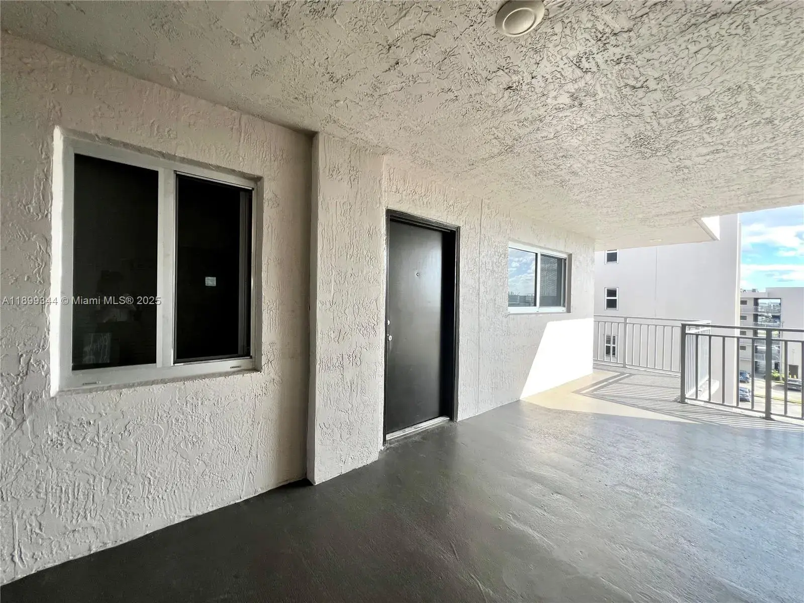 9915 W Okeechobee Rd # 506, Hialeah Gardens FL 33016