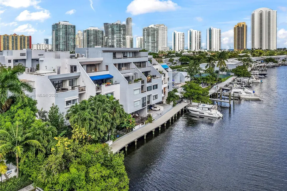 430 Poinciana Island Dr # 1710, Sunny Isles Beach FL 33160