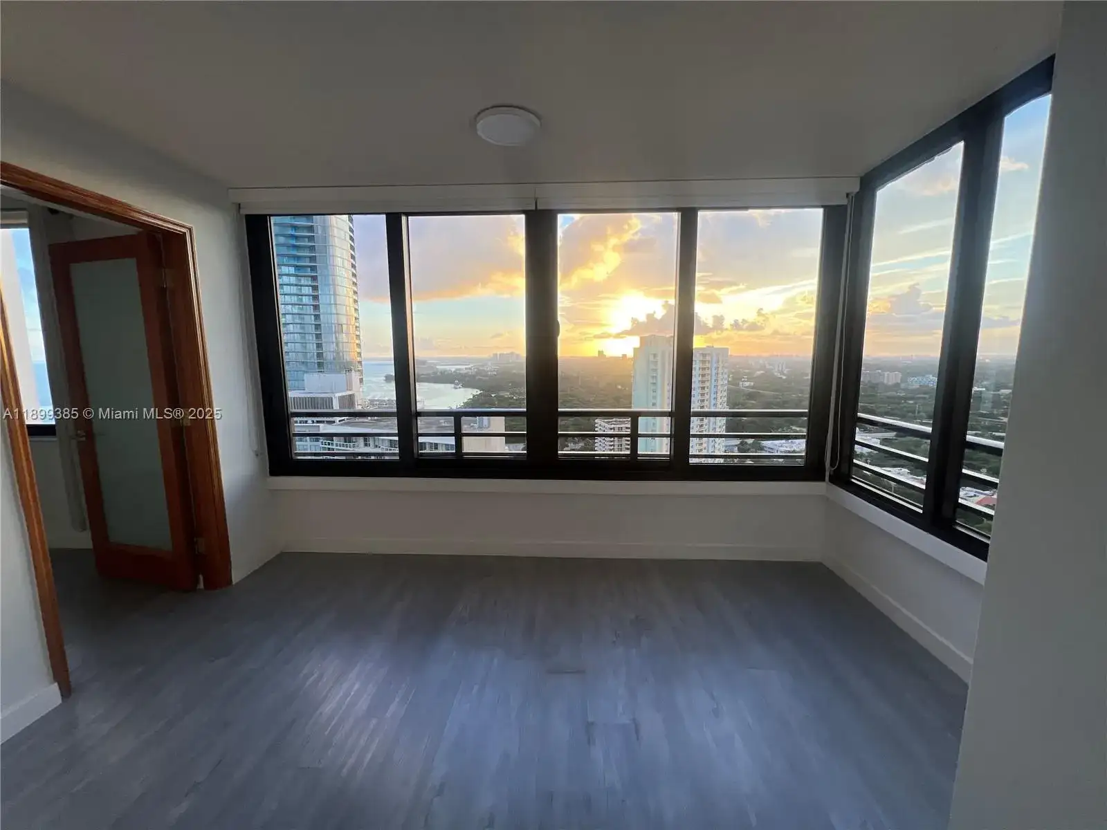 2333 Brickell Ave, Miami FL 33129 photo 3
