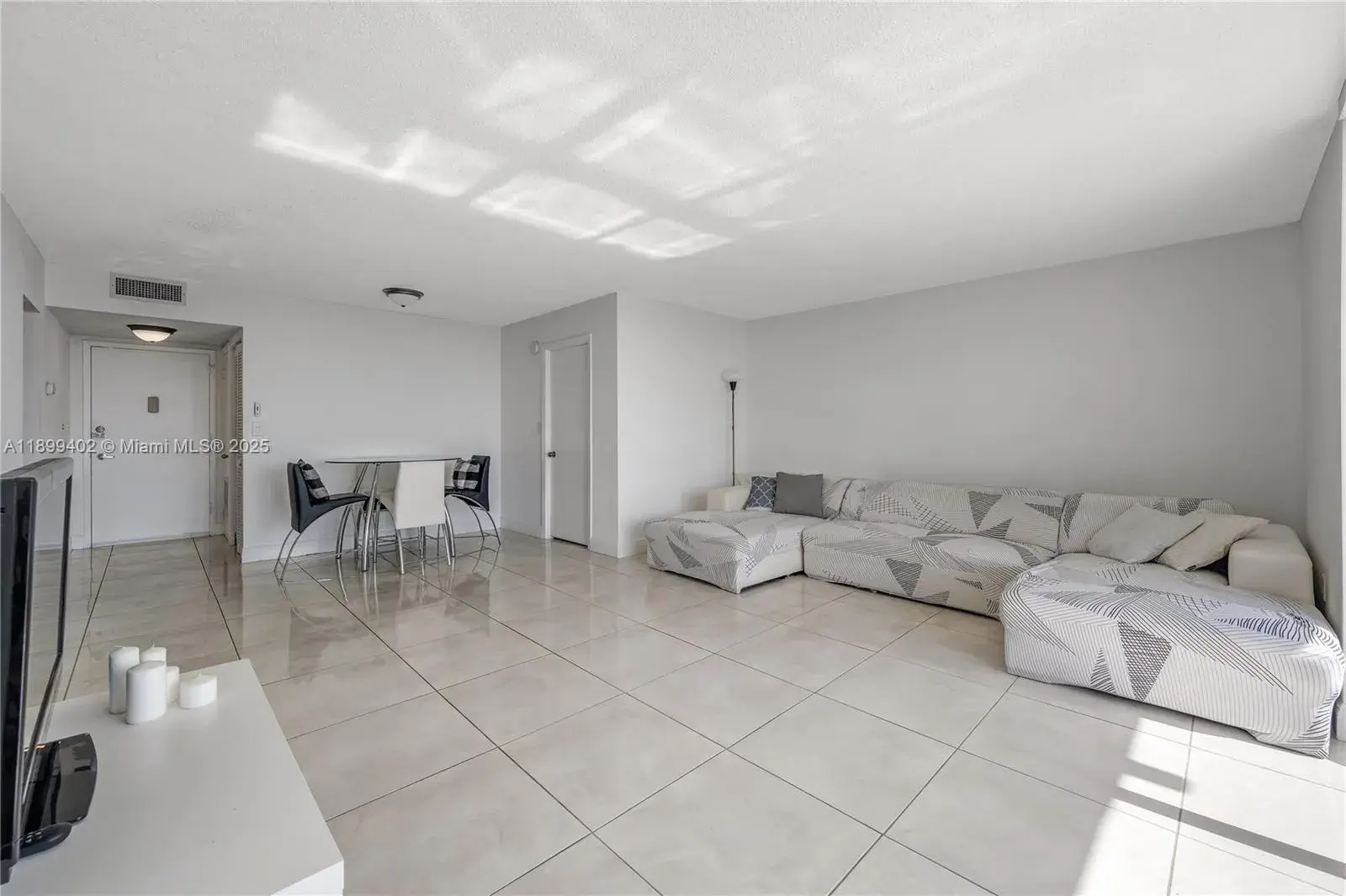 2750 NE 183rd St # 804, Aventura FL 33160