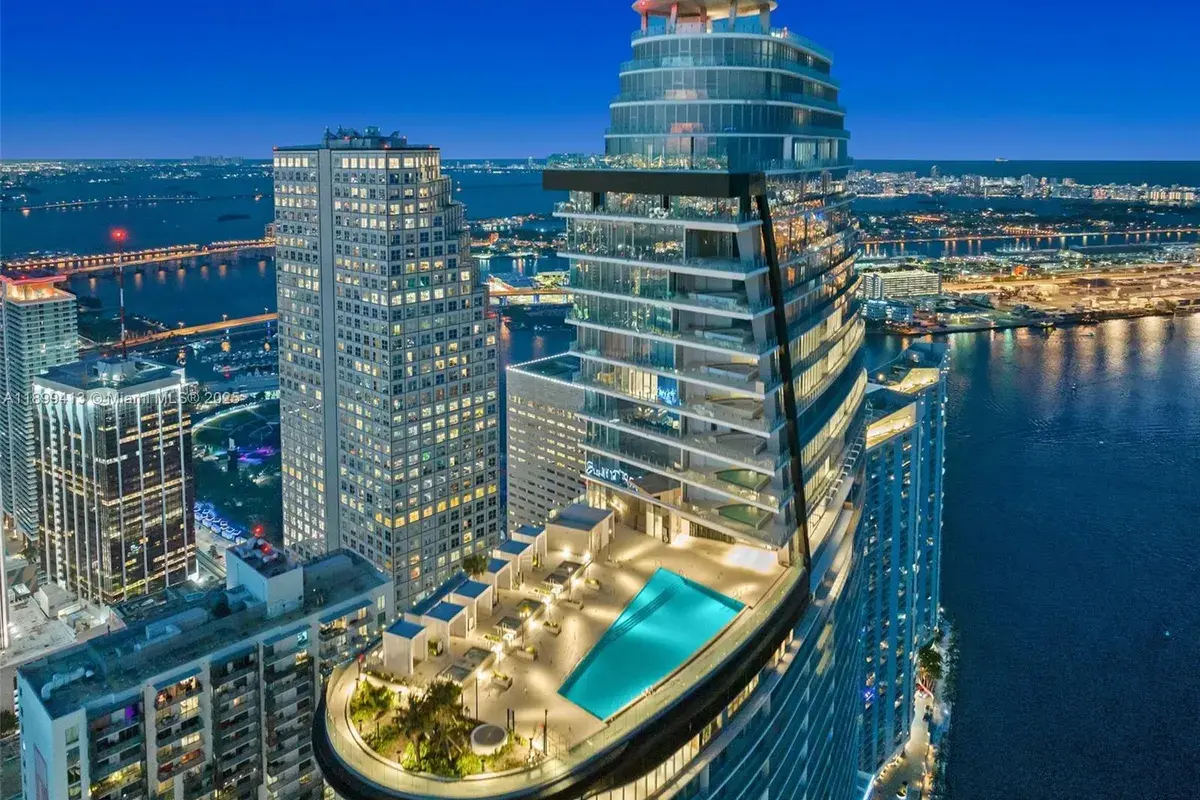 300 Biscayne Blvd Way # 4909W, Miami FL 33131
