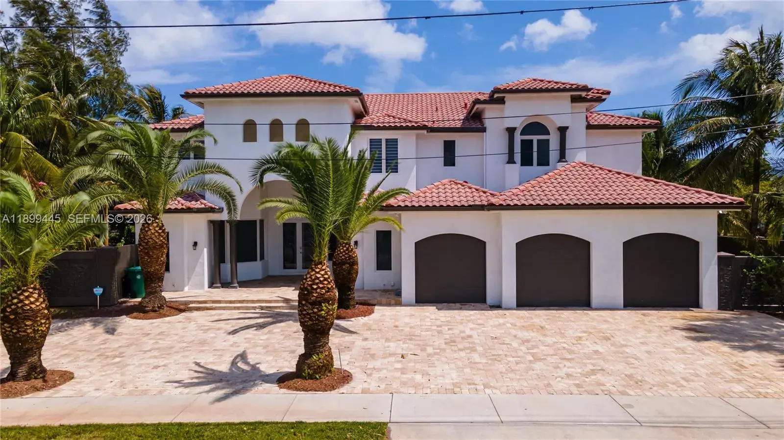 112 NW 14th Way, Dania Beach FL 33004