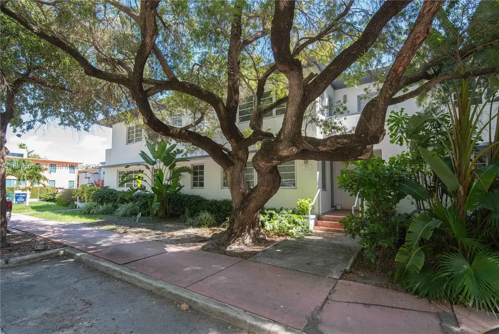 1485 Bay Rd, Miami Beach FL 33139 photo 4