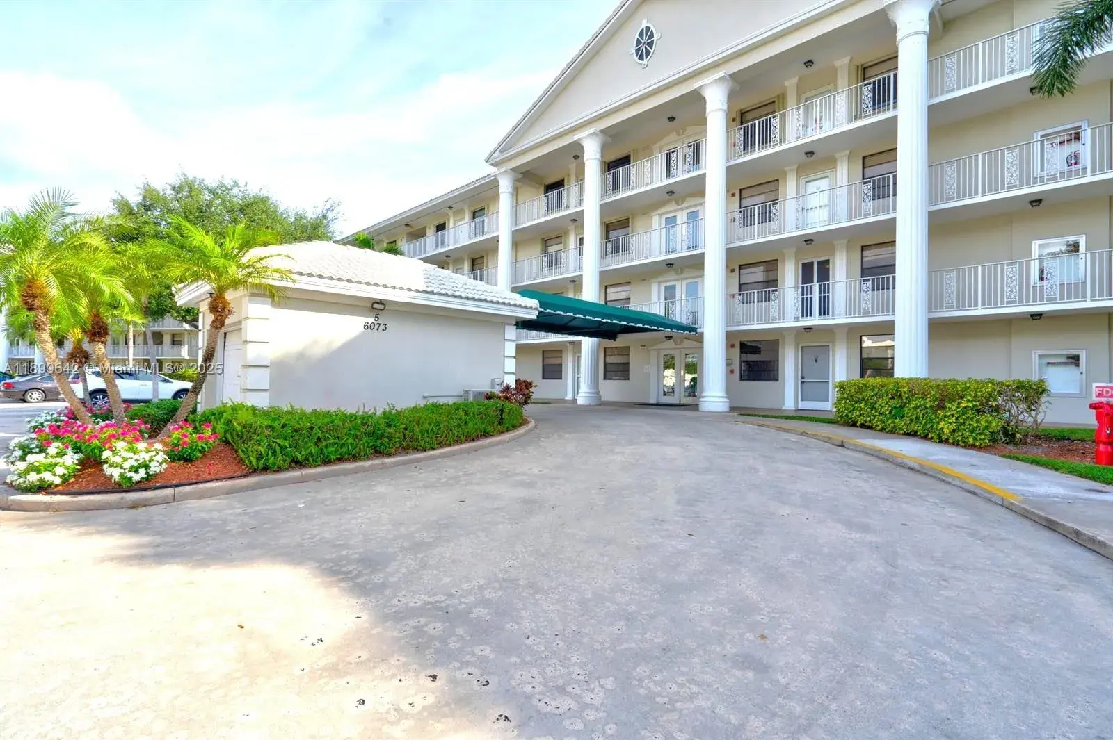 6073 Balboa Cir # 204, Boca Raton FL 33433