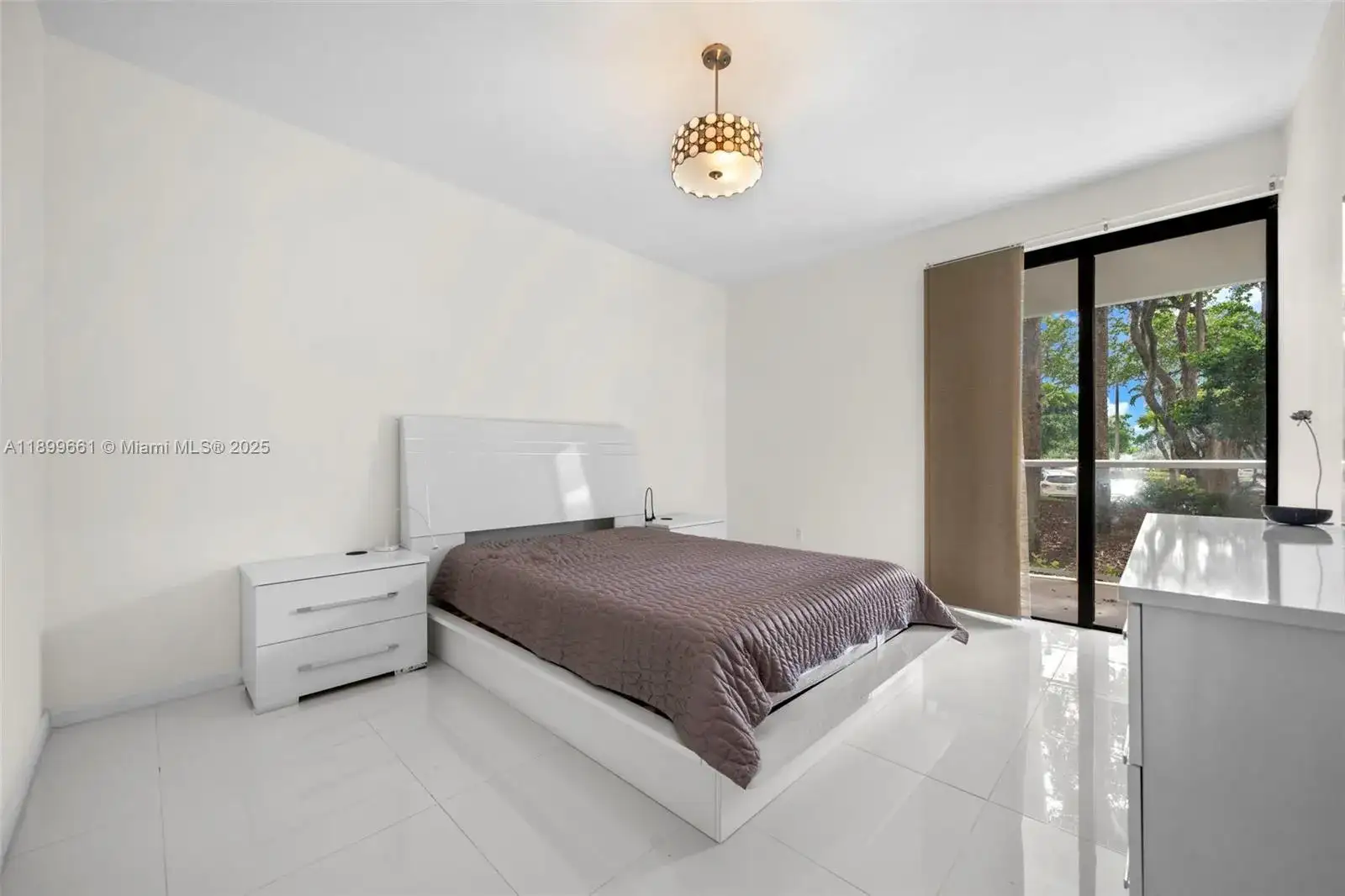 3731 N Country Club Dr # 127, Aventura FL 33180 photo 5