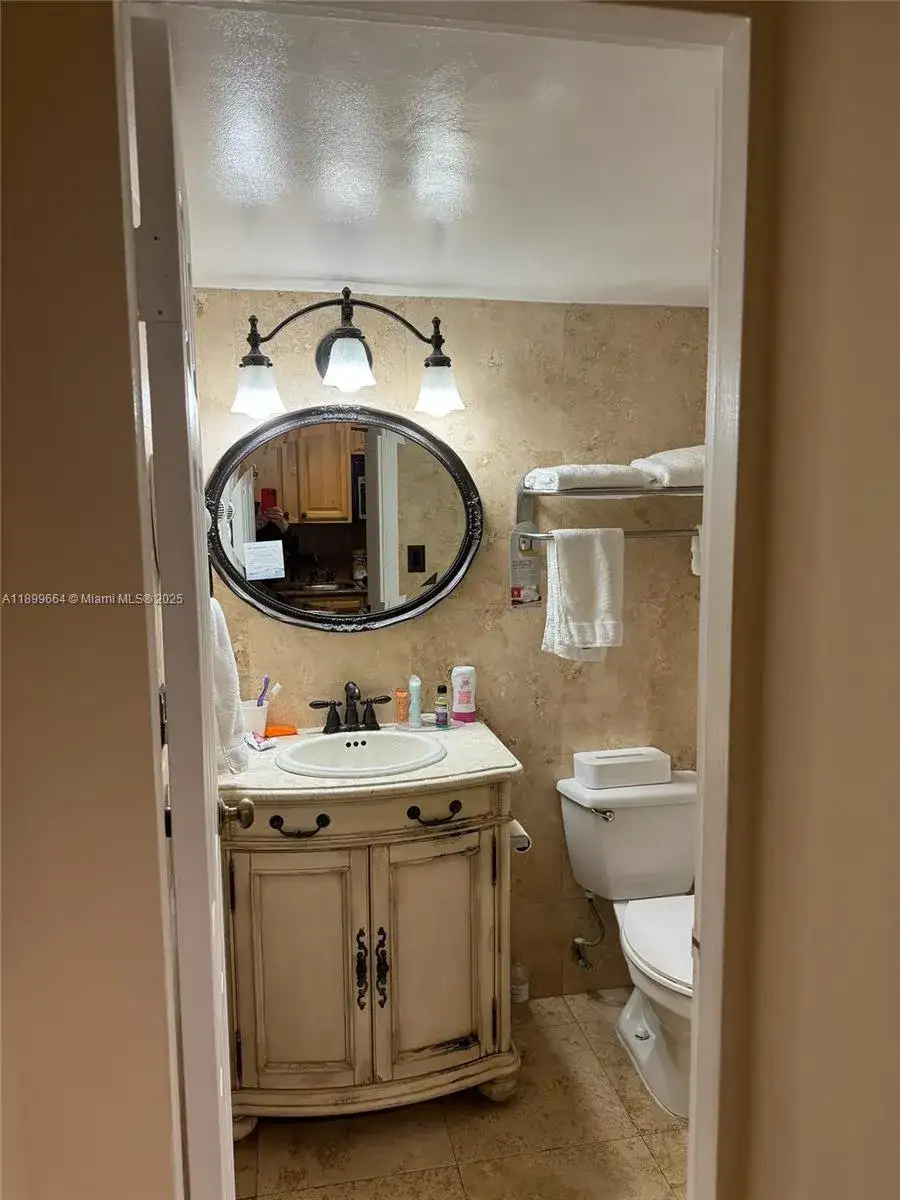 19201 Collins Ave # 831, Sunny Isles Beach FL 33160 photo 5