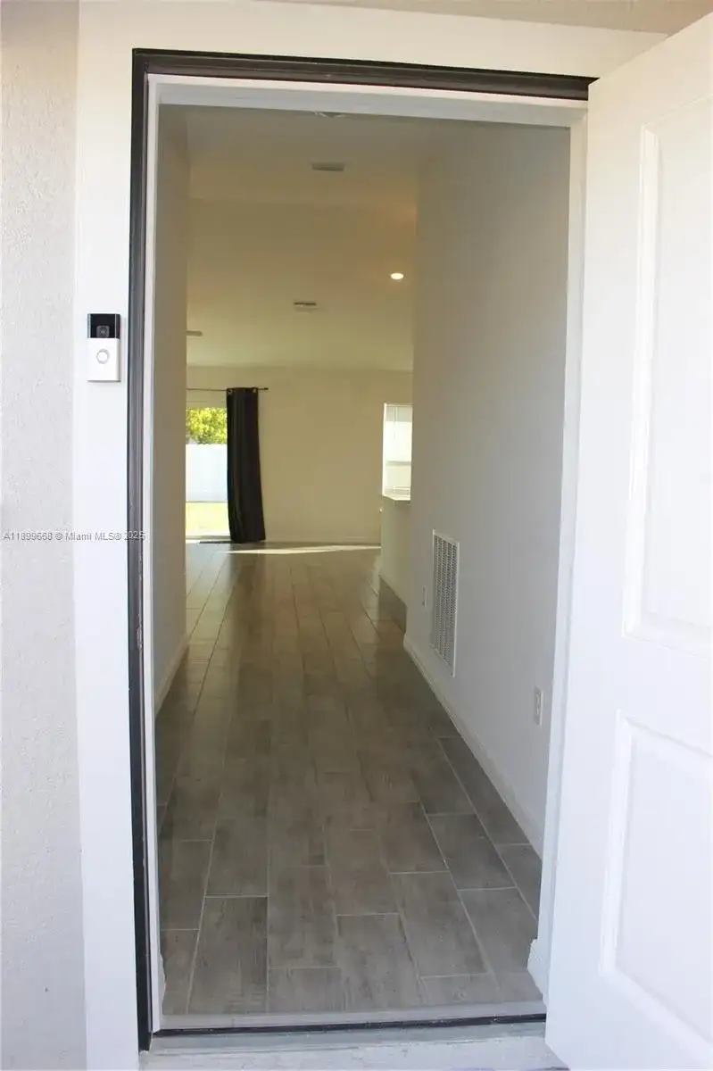 1138 14 Ter, Cape Coral FL 33991 photo 2