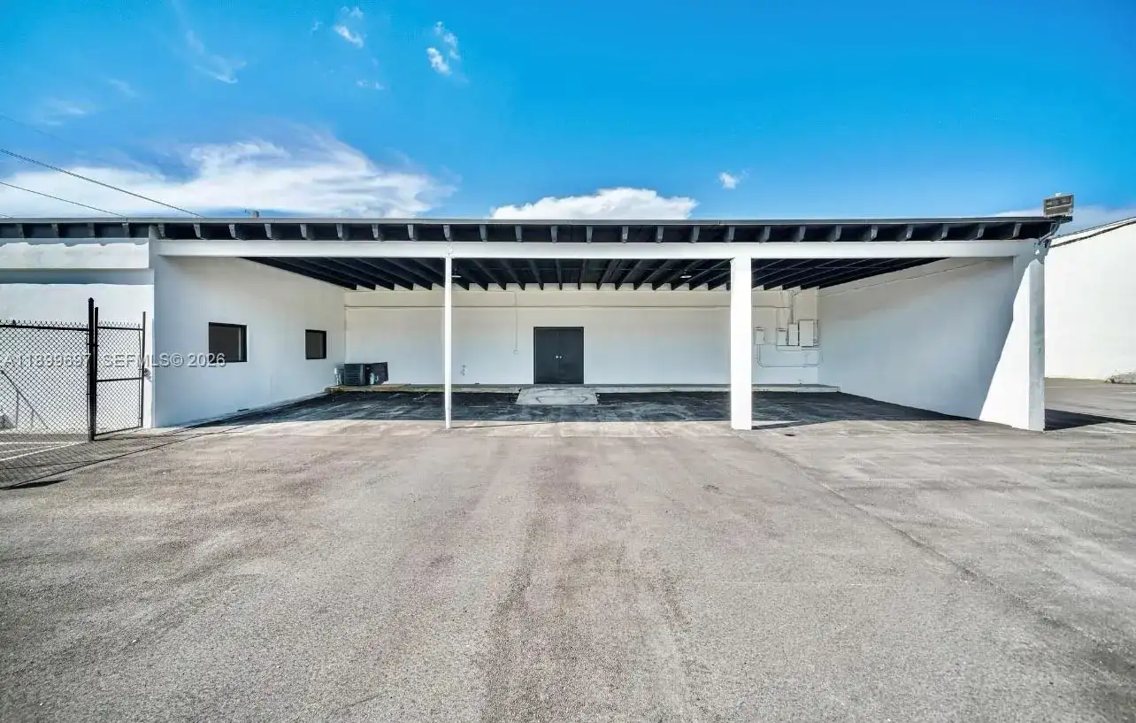 4301 NW 72nd Ave, Miami FL 33166 photo 5