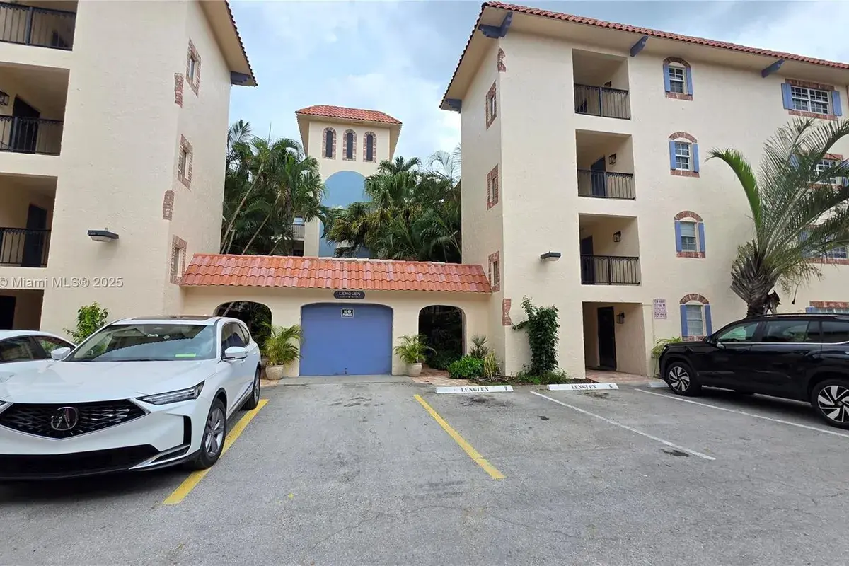 650 Tennis Club Dr # 308, Fort Lauderdale FL 33311