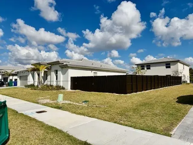 13249 SW 189th Ter, Miami FL 33177