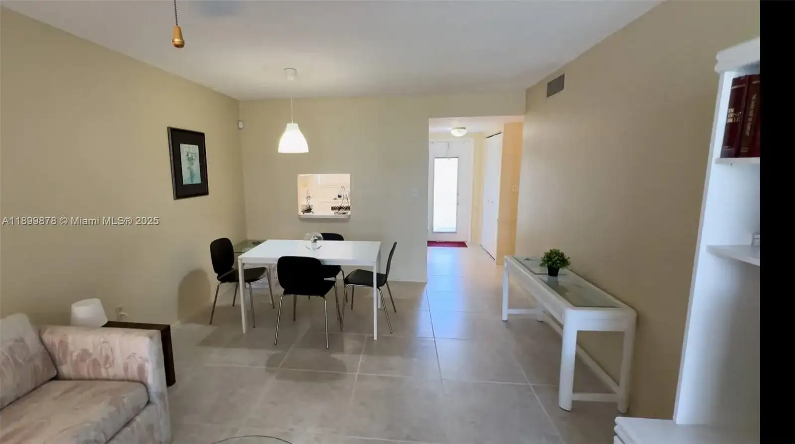 8280 Sunrise Lakes Blvd # 205, Sunrise FL 33322 photo 3