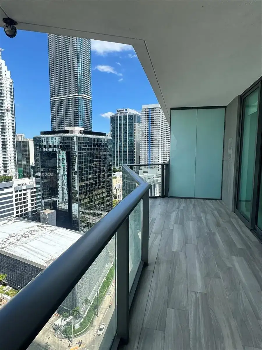 1300 S Miami Ave # 1811, Miami FL 33130 photo 3