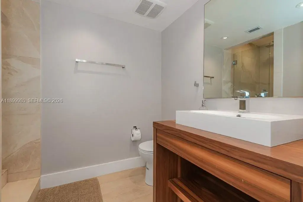 2301 Collins Ave # 738, Miami Beach FL 33139