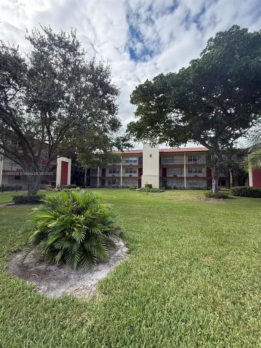 100 SW 132nd Way # 205K, Pembroke Pines FL 33027 photo 3
