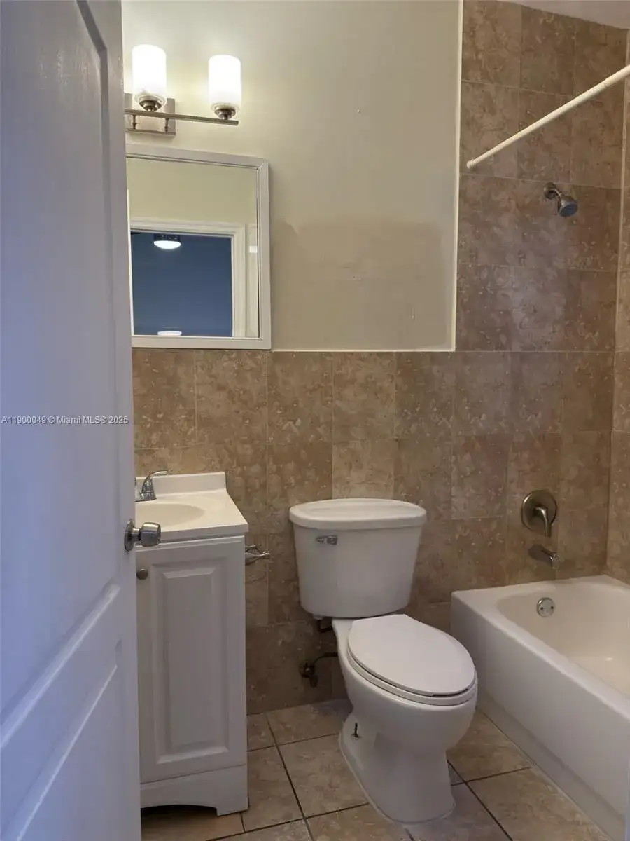 1930 SW 2nd St # 3, Miami FL 33135 photo 3