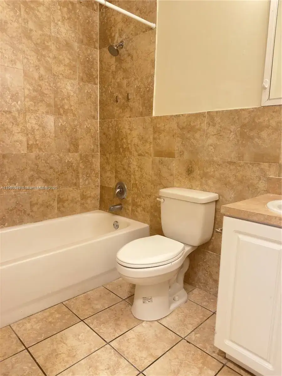 1930 SW 2nd St # 3, Miami FL 33135 photo 5