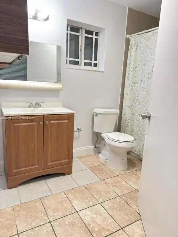 1930 SW 2nd St # 1, Miami FL 33135 photo 2