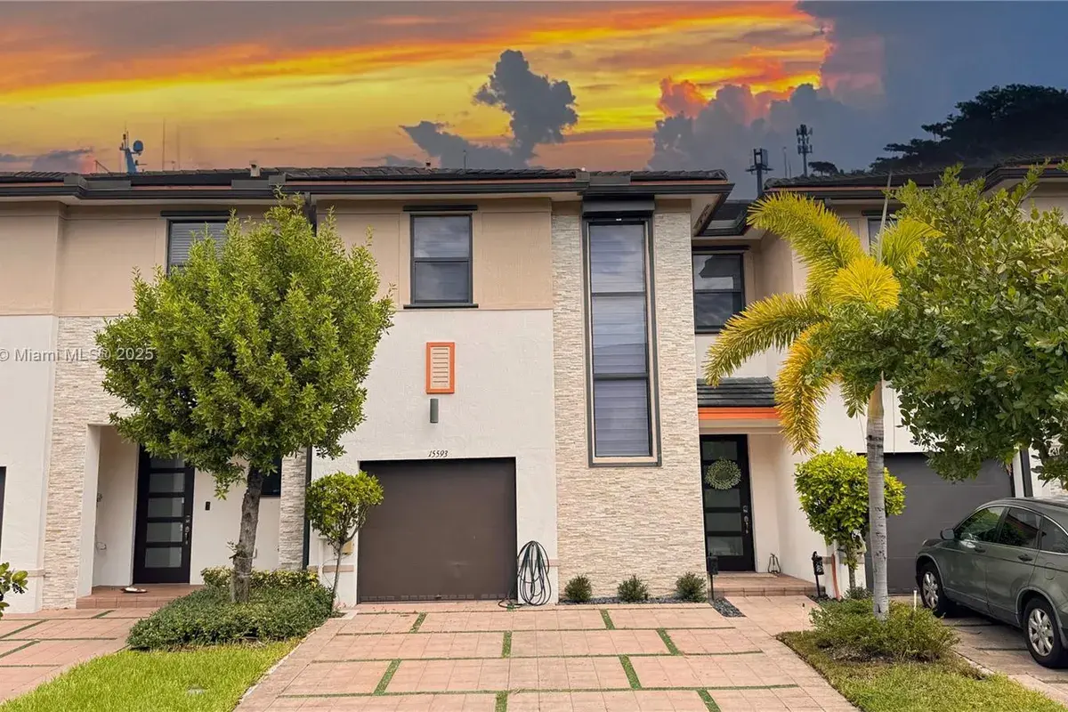 15593 NW 91st Ct, Miami Lakes FL 33018