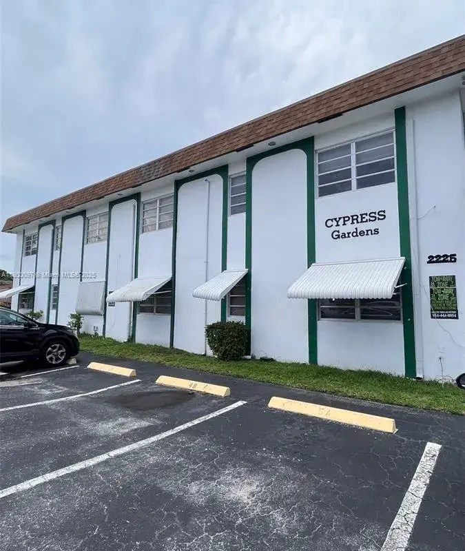 2219 Polk St # 8A, Hollywood FL 33020