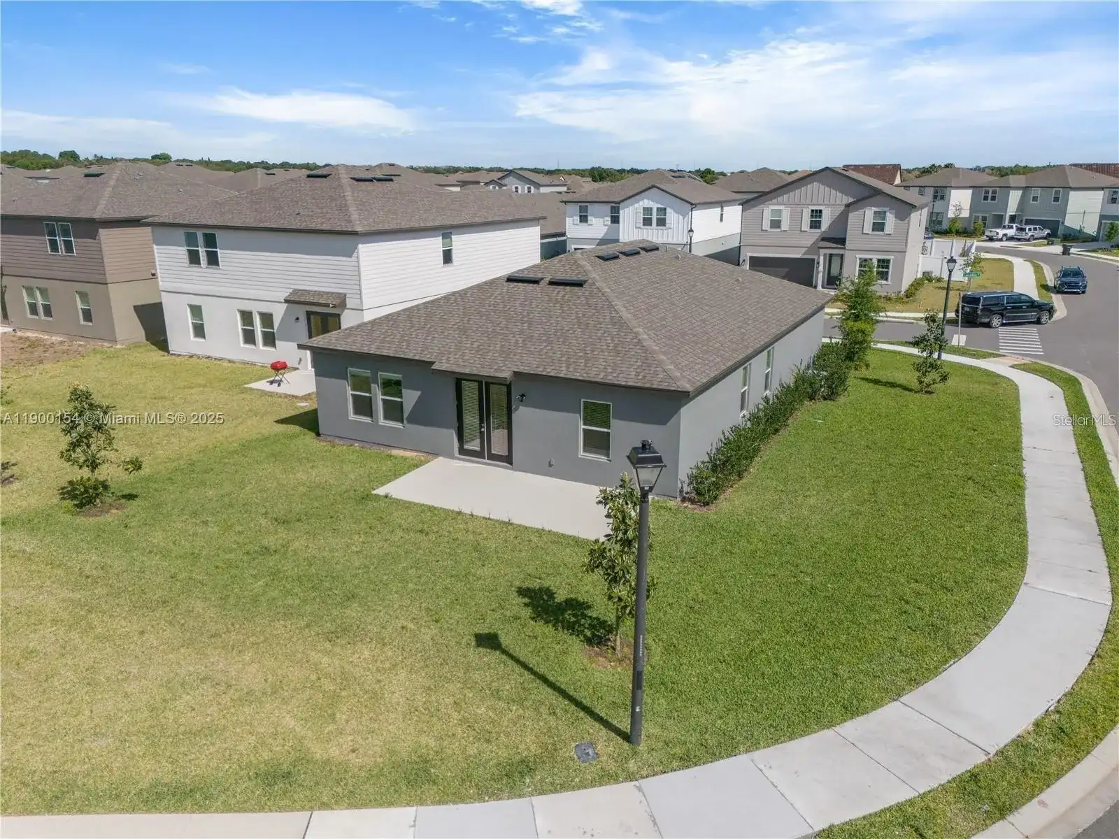 2375 Lancashire St, Other City - In The State Of Florida FL 33896 photo 3