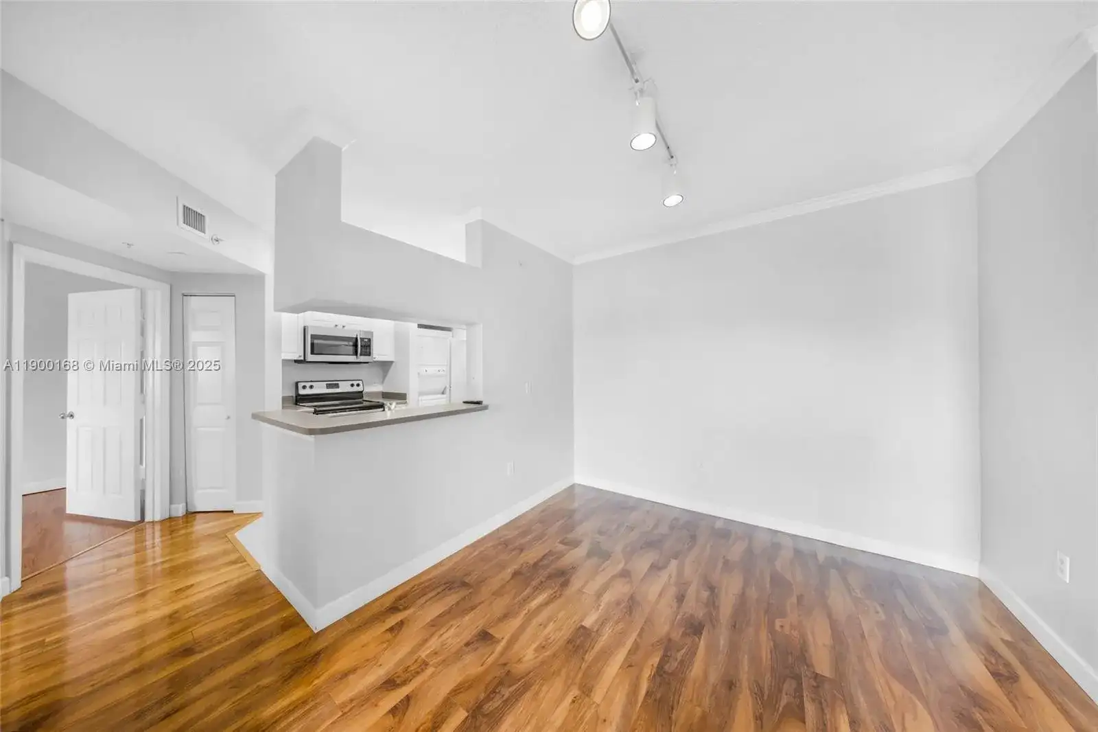 17125 N Bay Rd # 3301, Sunny Isles Beach FL 33160 photo 4
