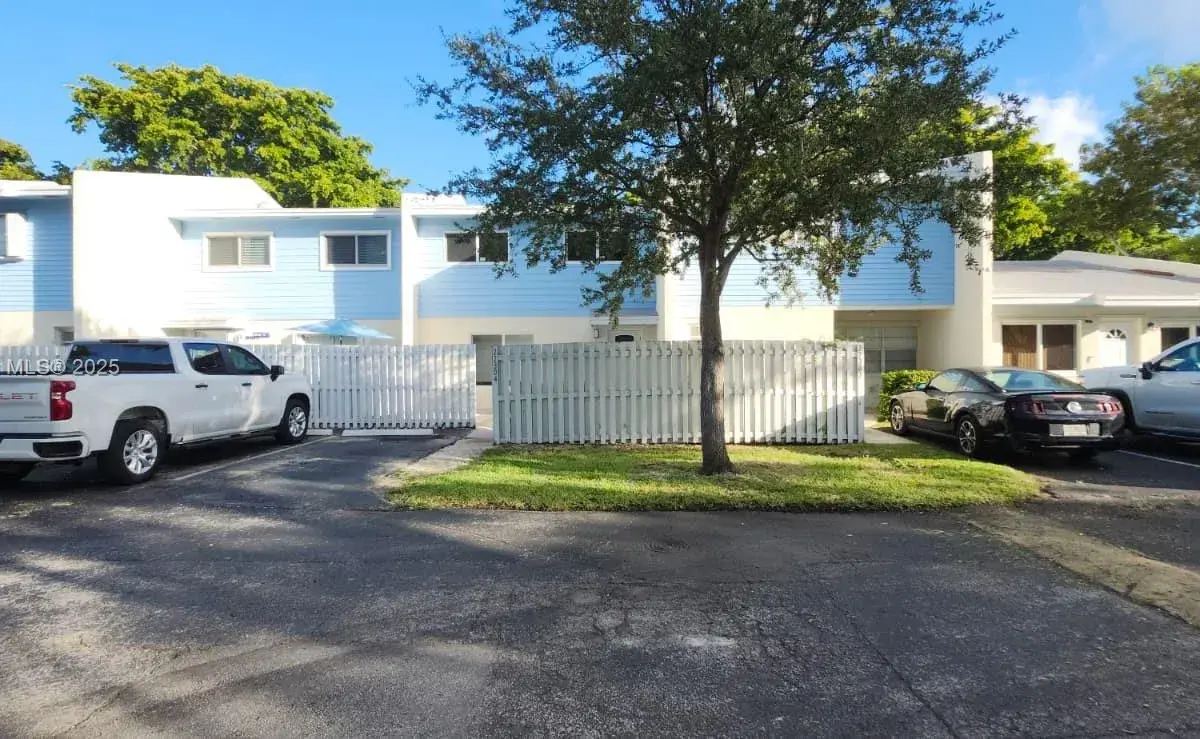 22304 SW 103rd Ct, Cutler Bay FL 33190