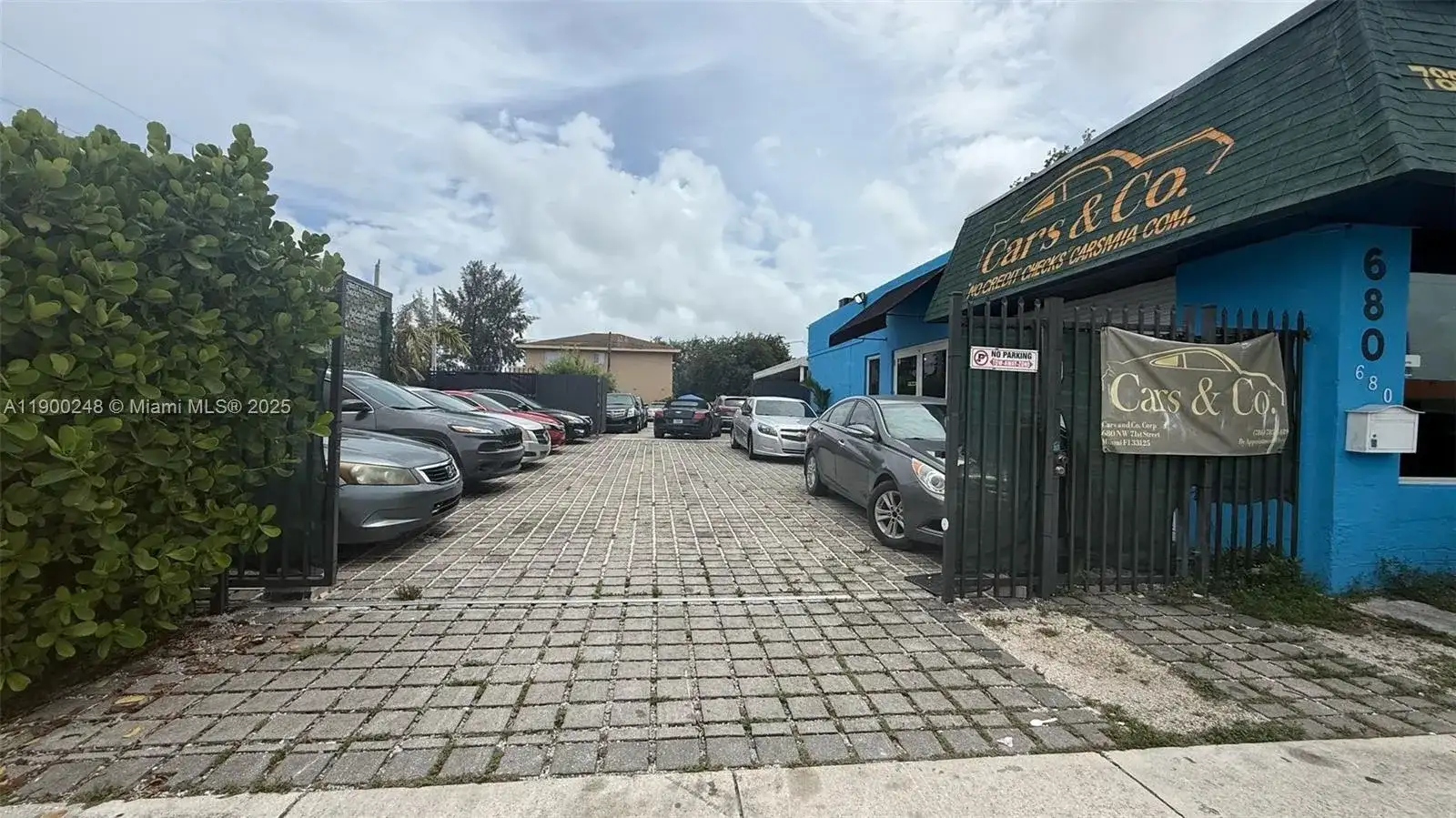 7040 NW 6th Ct, Miami FL 33150 photo 3