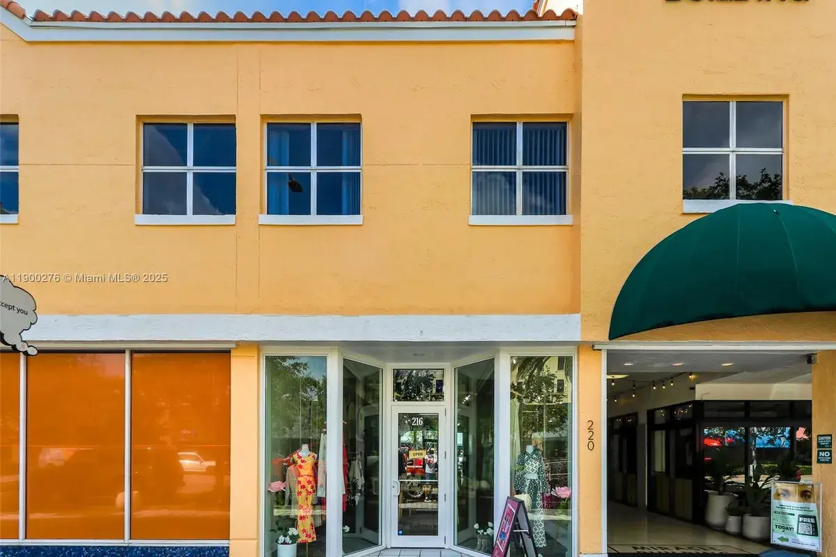 216 Miracle Mile, Coral Gables FL 33134