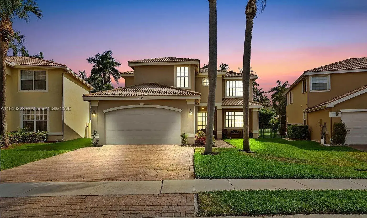 5337 Grand Banks Blvd, Green Acres FL 33463