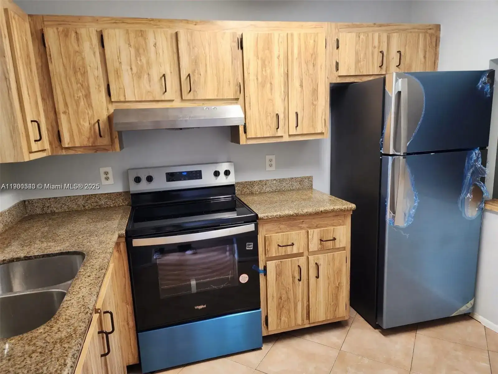 6061 Shakerwood Cir # 208, Tamarac FL 33319 photo 3