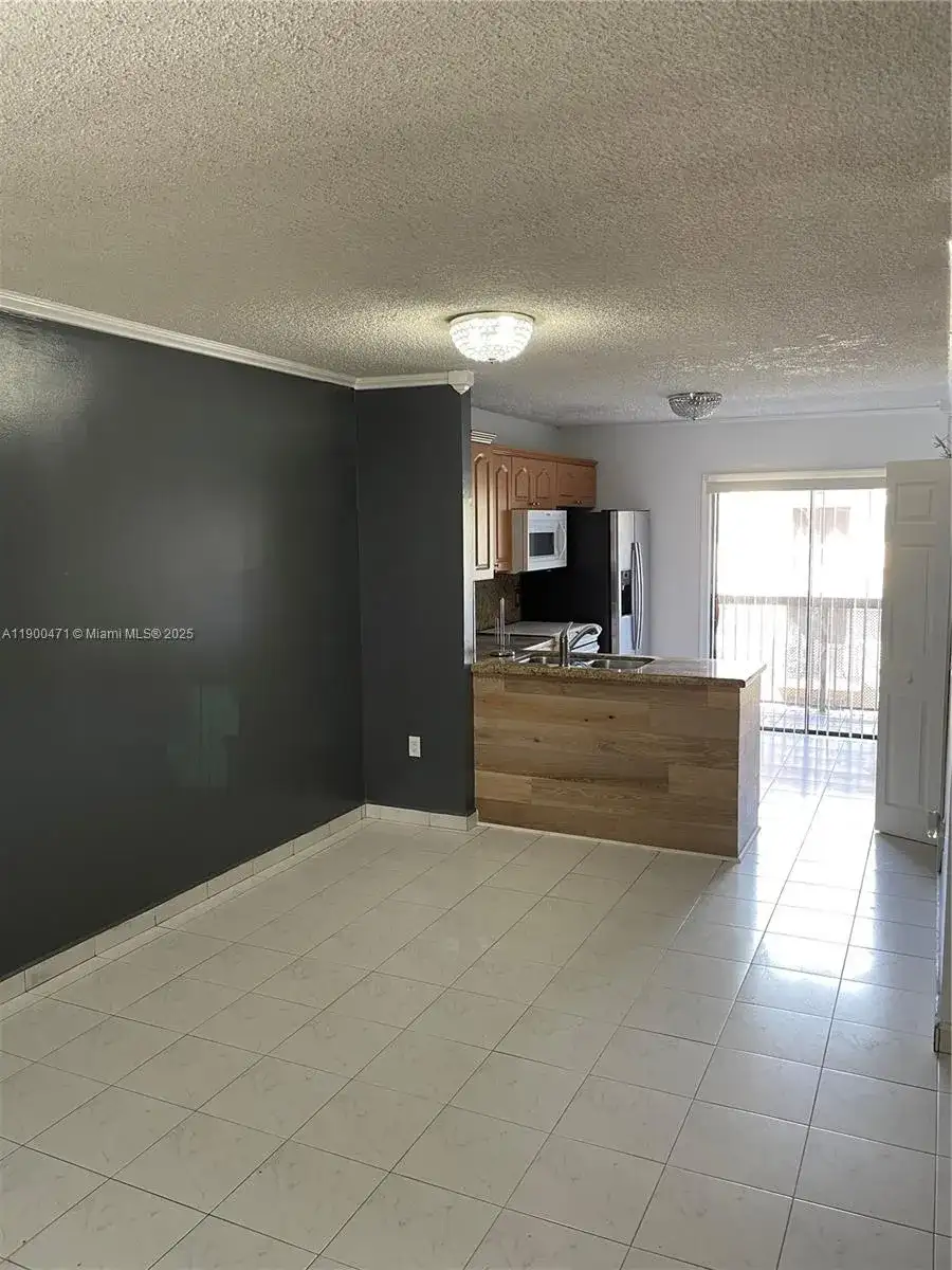 5490 W 21st Ct # 308, Hialeah FL 33016 photo 4