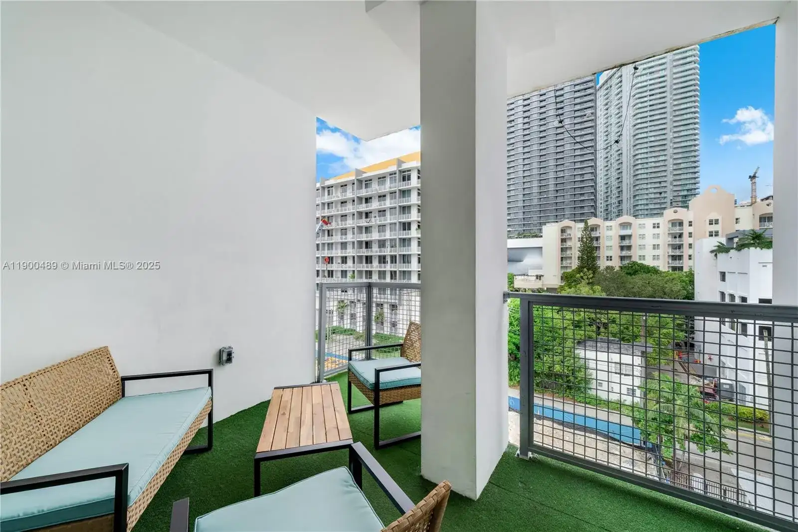 481 NE 29th St # 601, Miami FL 33137 photo 3
