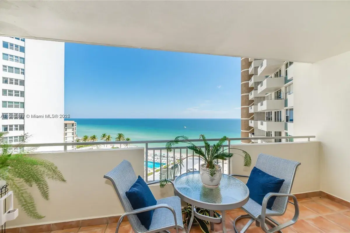 3180 S Ocean Dr # 904, Hallandale Beach FL 33009