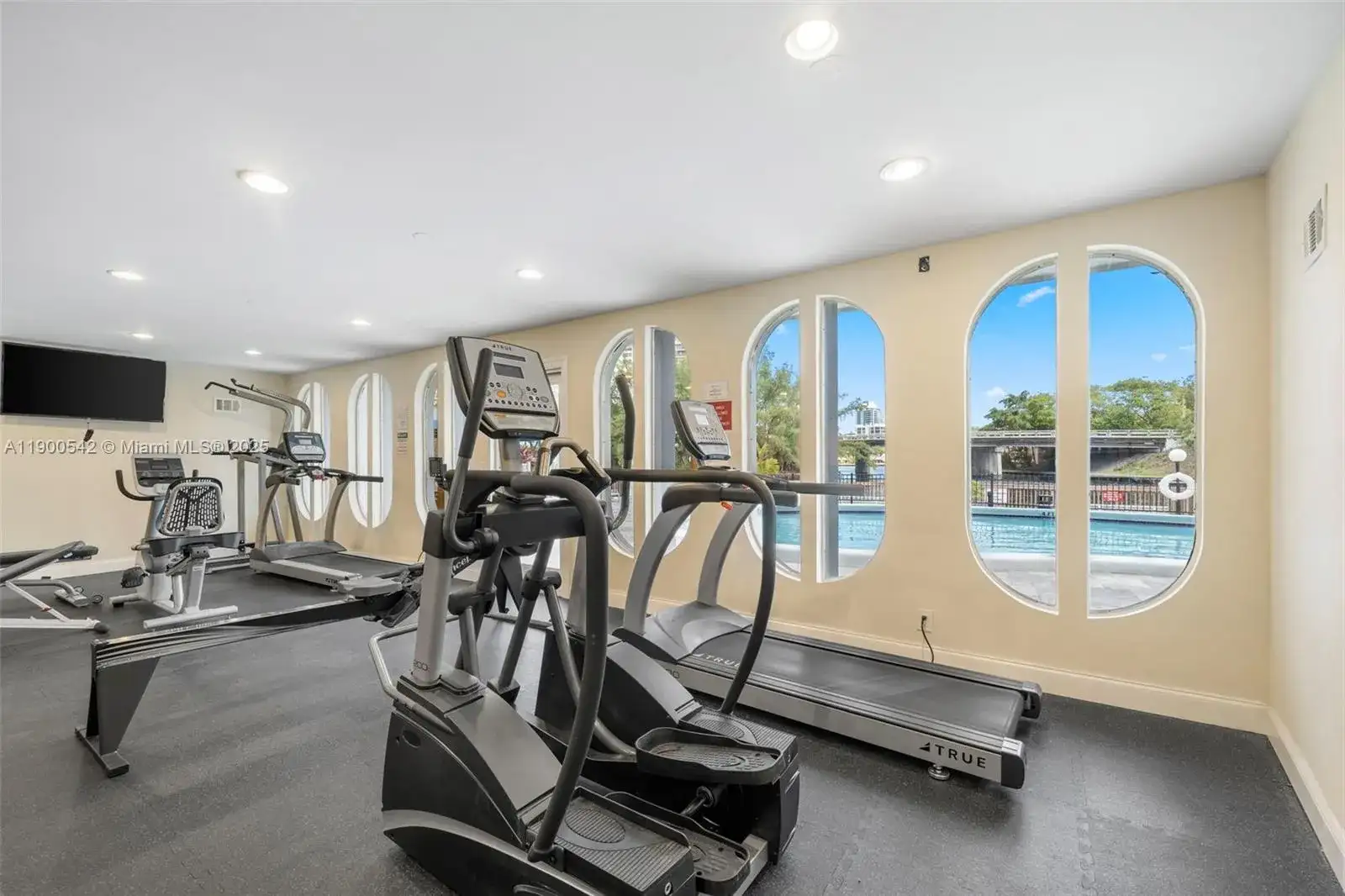 300 Diplomat Pkwy # 518, Hallandale Beach FL 33009 photo 5