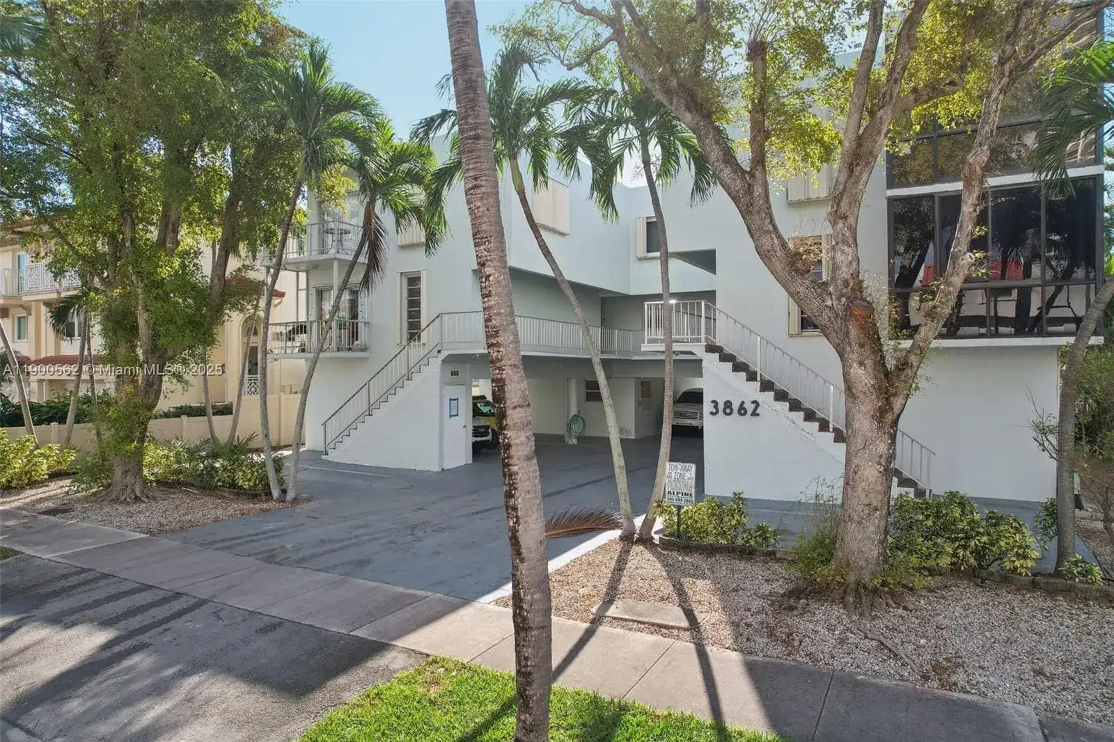 3862 NE 171st St, North Miami Beach FL 33160 photo 5