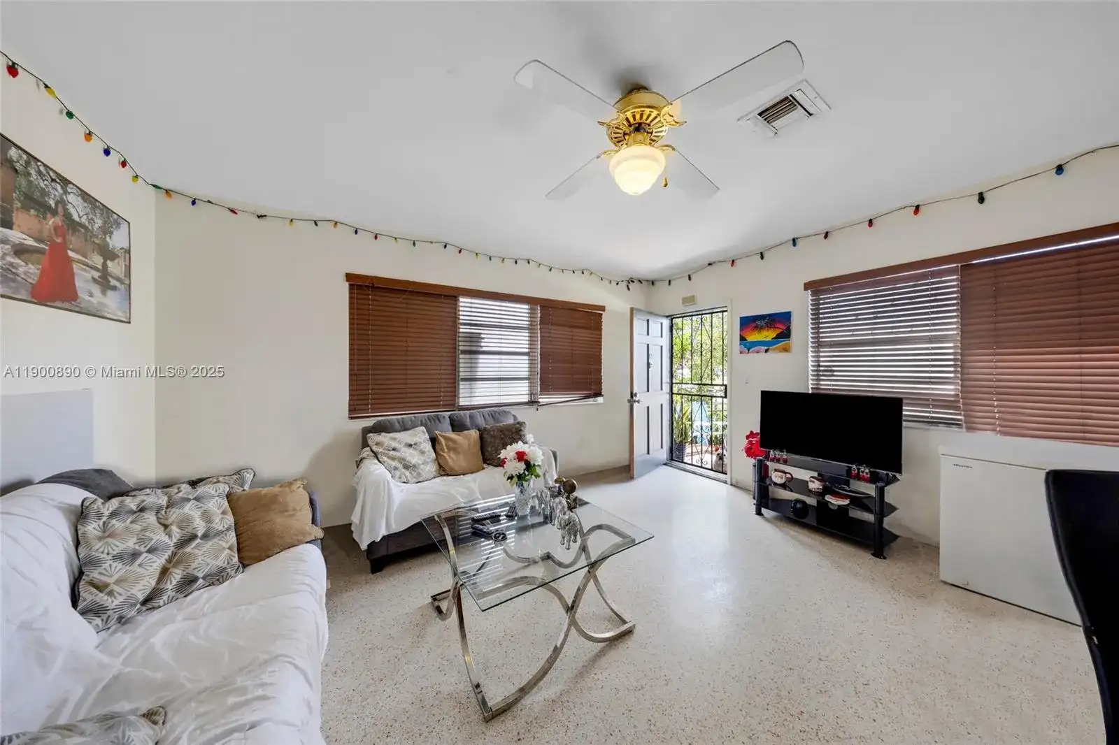 1515 NW 33rd Ave, Miami FL 33125 photo 4