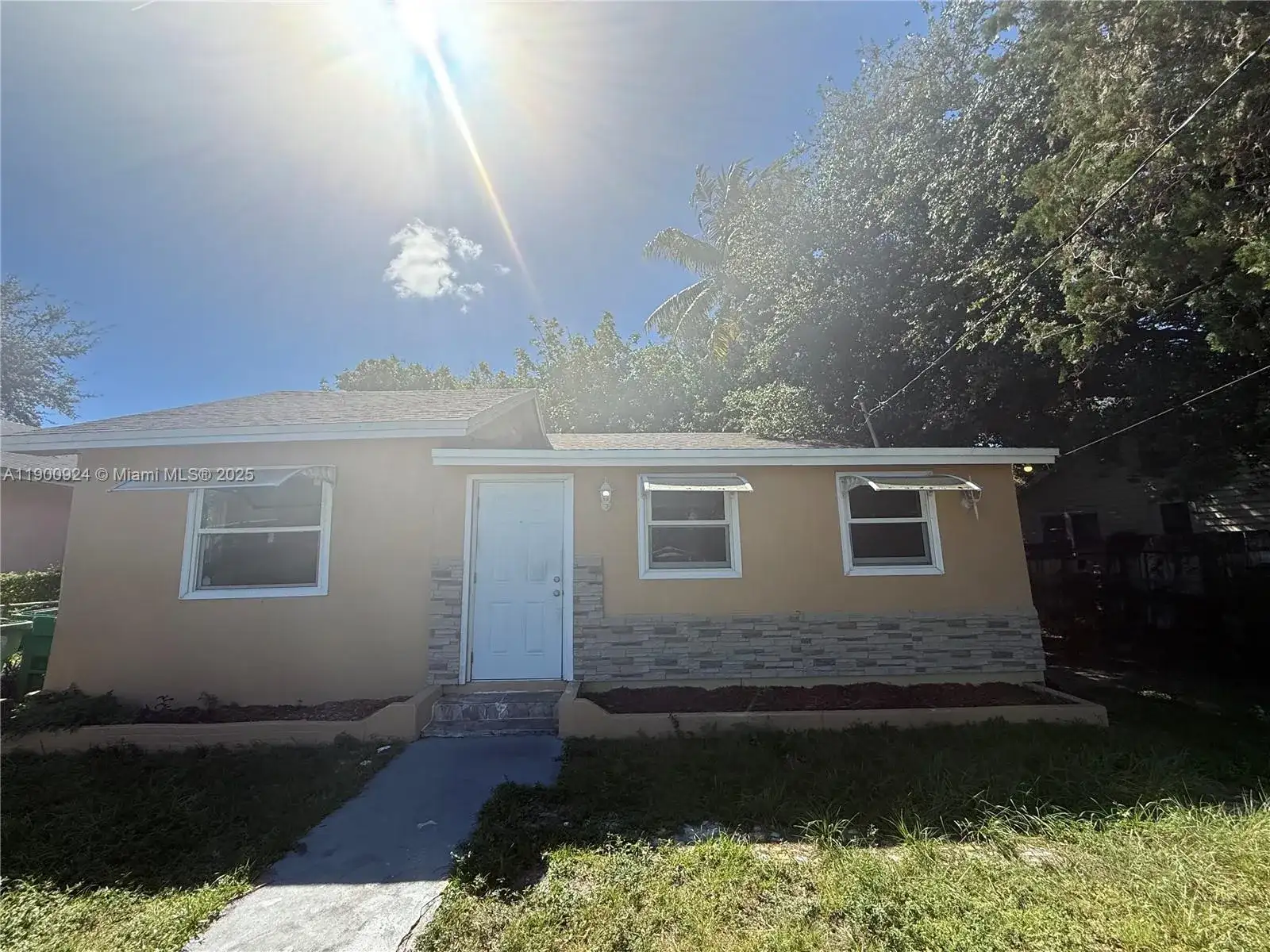 1918 NW 82nd St, Miami FL 33147 photo 2