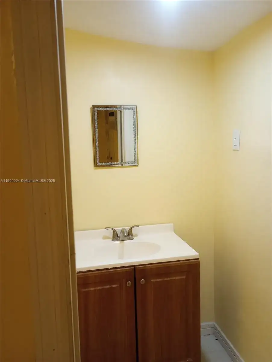 1918 NW 82nd St, Miami FL 33147 photo 5