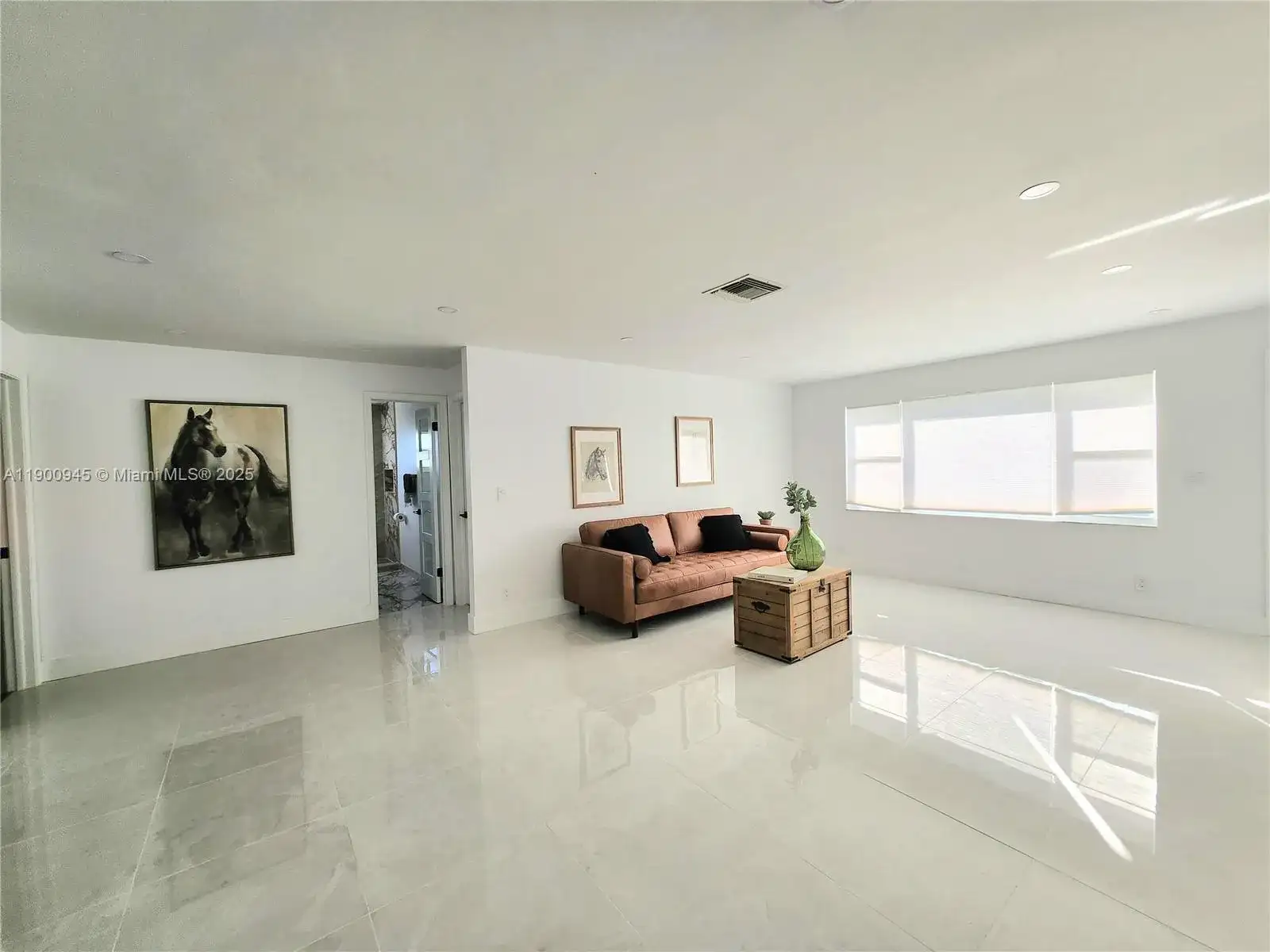 1254 NW 82nd Ave, Plantation FL 33322 photo 2