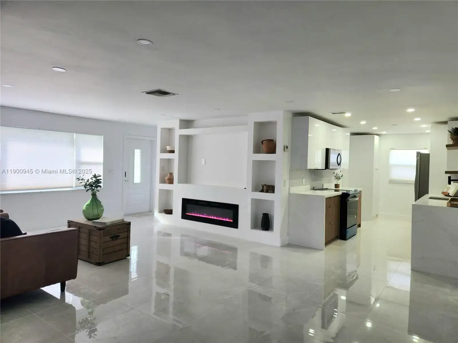 1254 NW 82nd Ave, Plantation FL 33322 photo 4