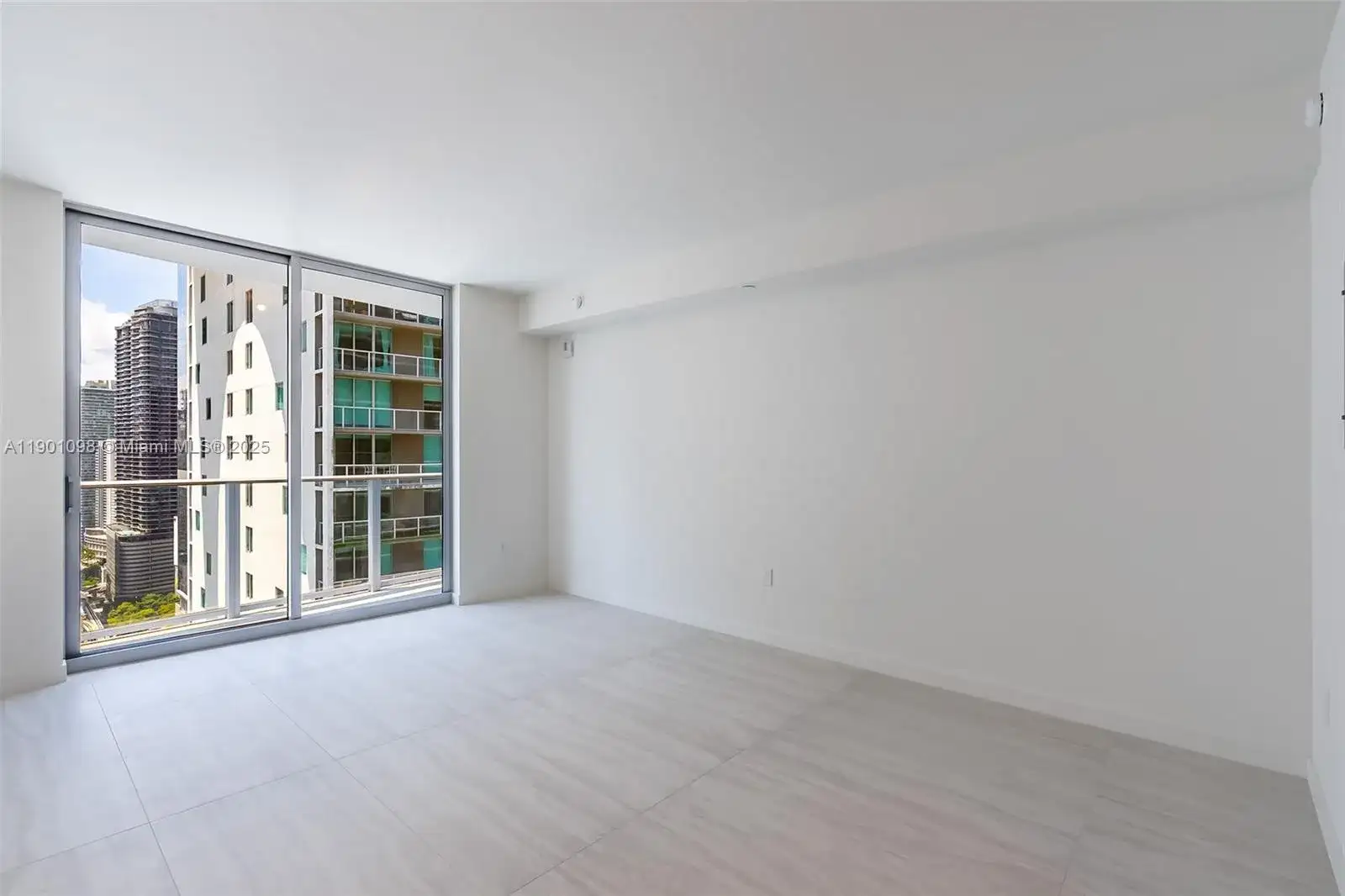 77 SE 5th Street # 2107, Miami FL 33143 photo 3