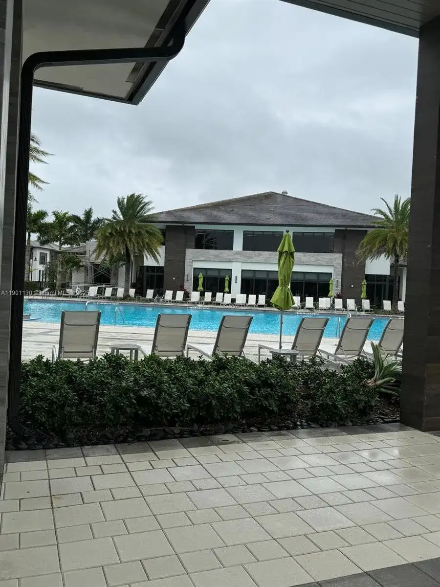 8301 NW 41st St # 403, Doral FL 33166 photo 3