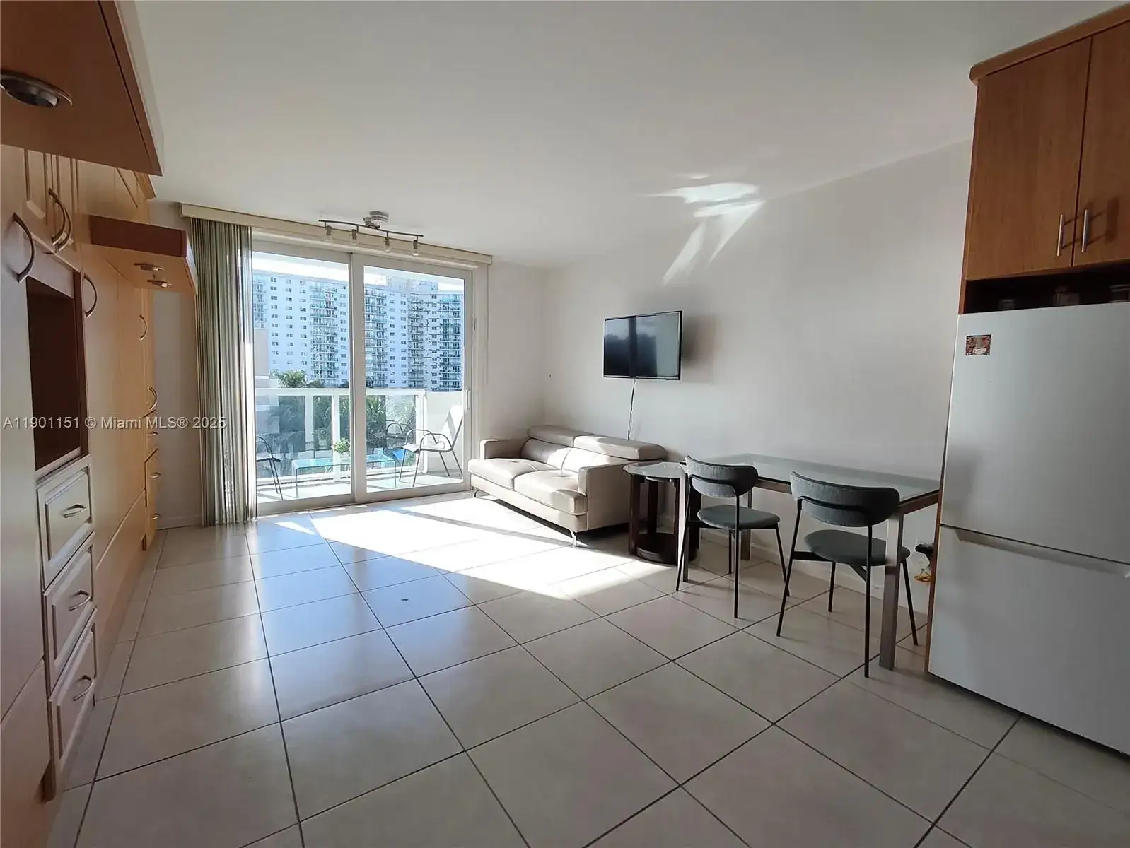 19201 Collins Ave # 434, Sunny Isles Beach FL 33160 photo 5
