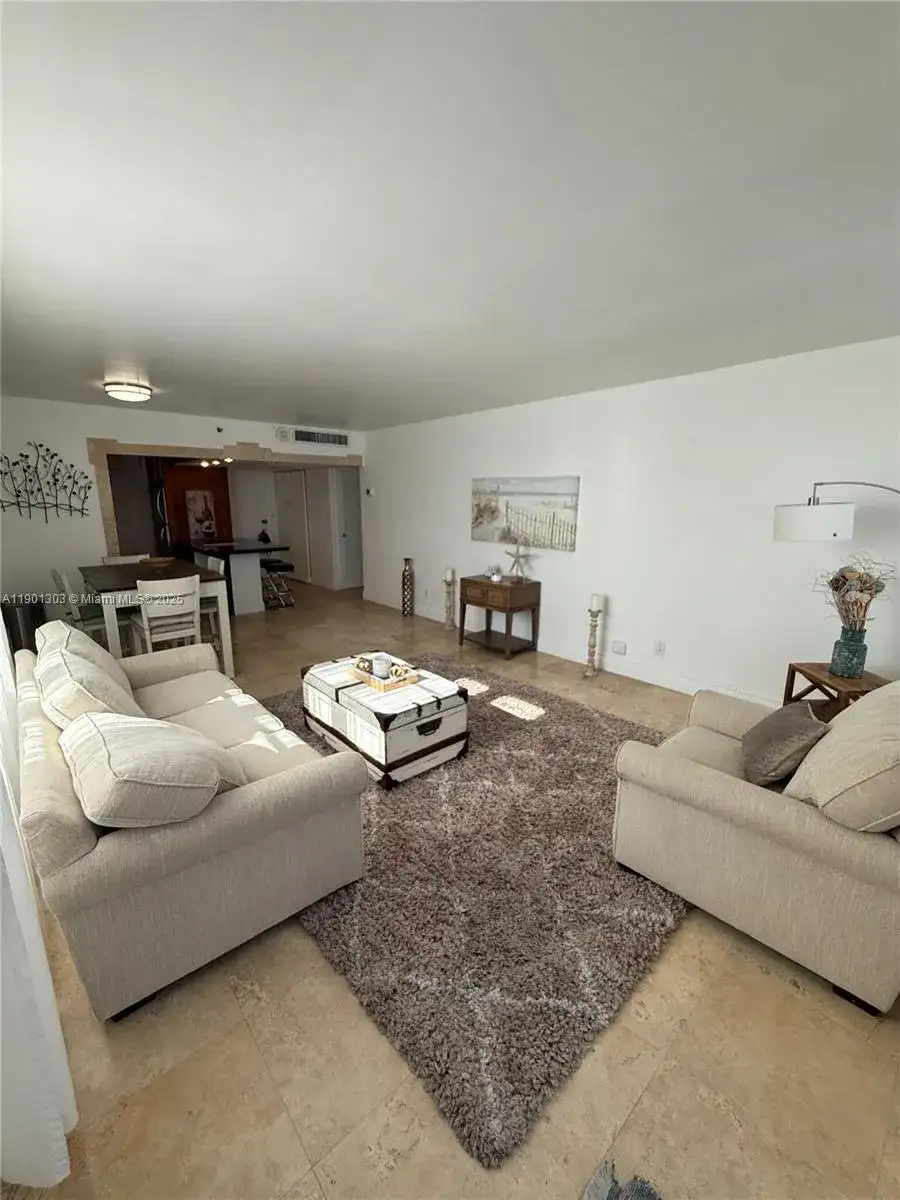100 Lincoln Rd # 1111, Miami Beach FL 33139 photo 3